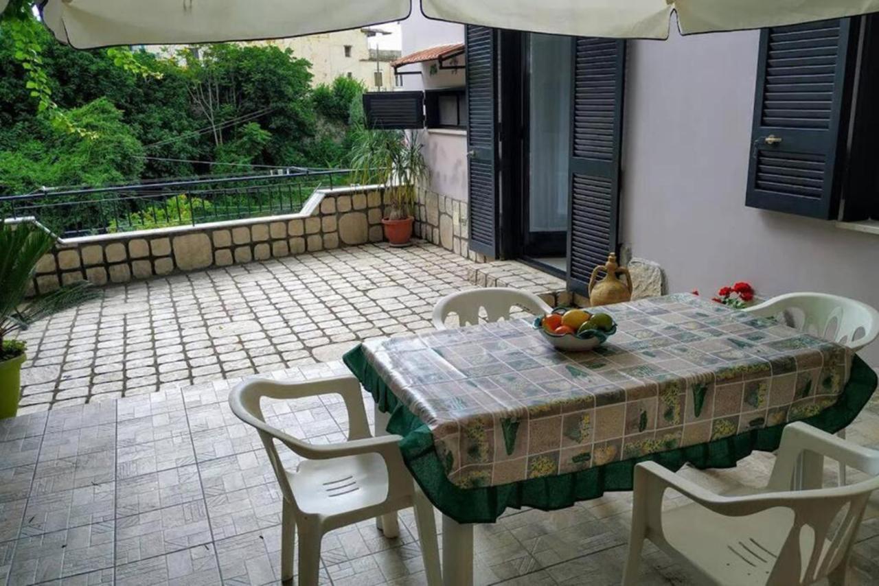 Il Rifugio Di Pozzano Apartment Кастеламаре ди Стабия Екстериор снимка